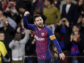 Ice-cold Messi breaks Liverpoo...